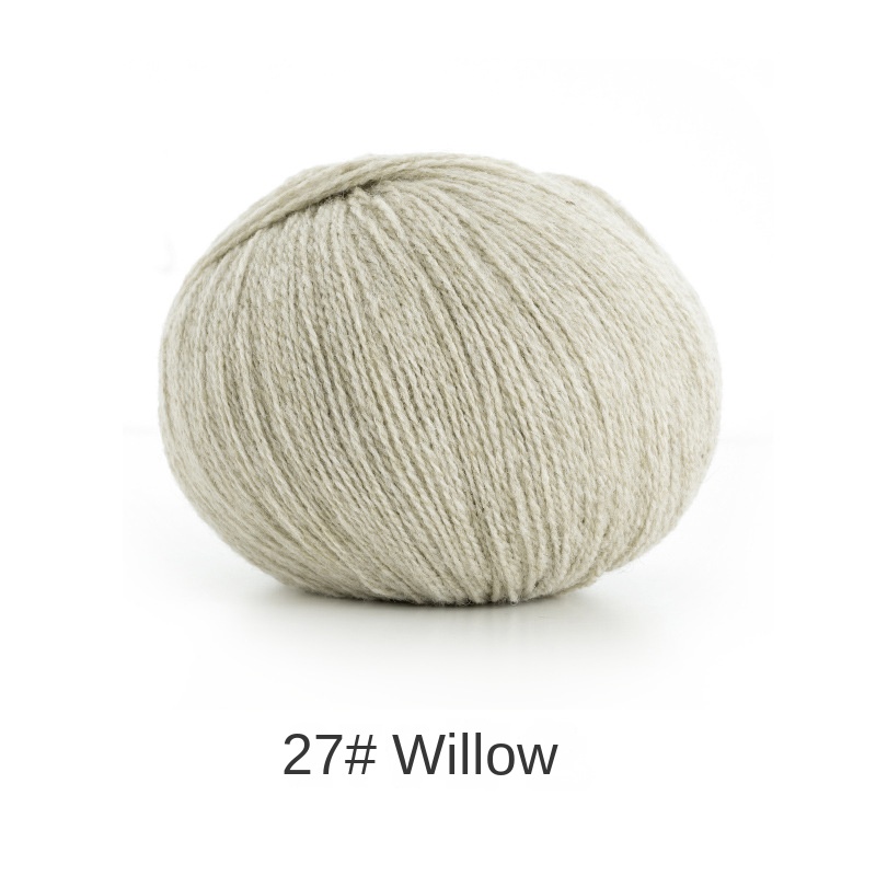 Su Su sister home first yan hand knitting lamb wool according to the box wholesale wool ball hand knitting DIY crochet rod