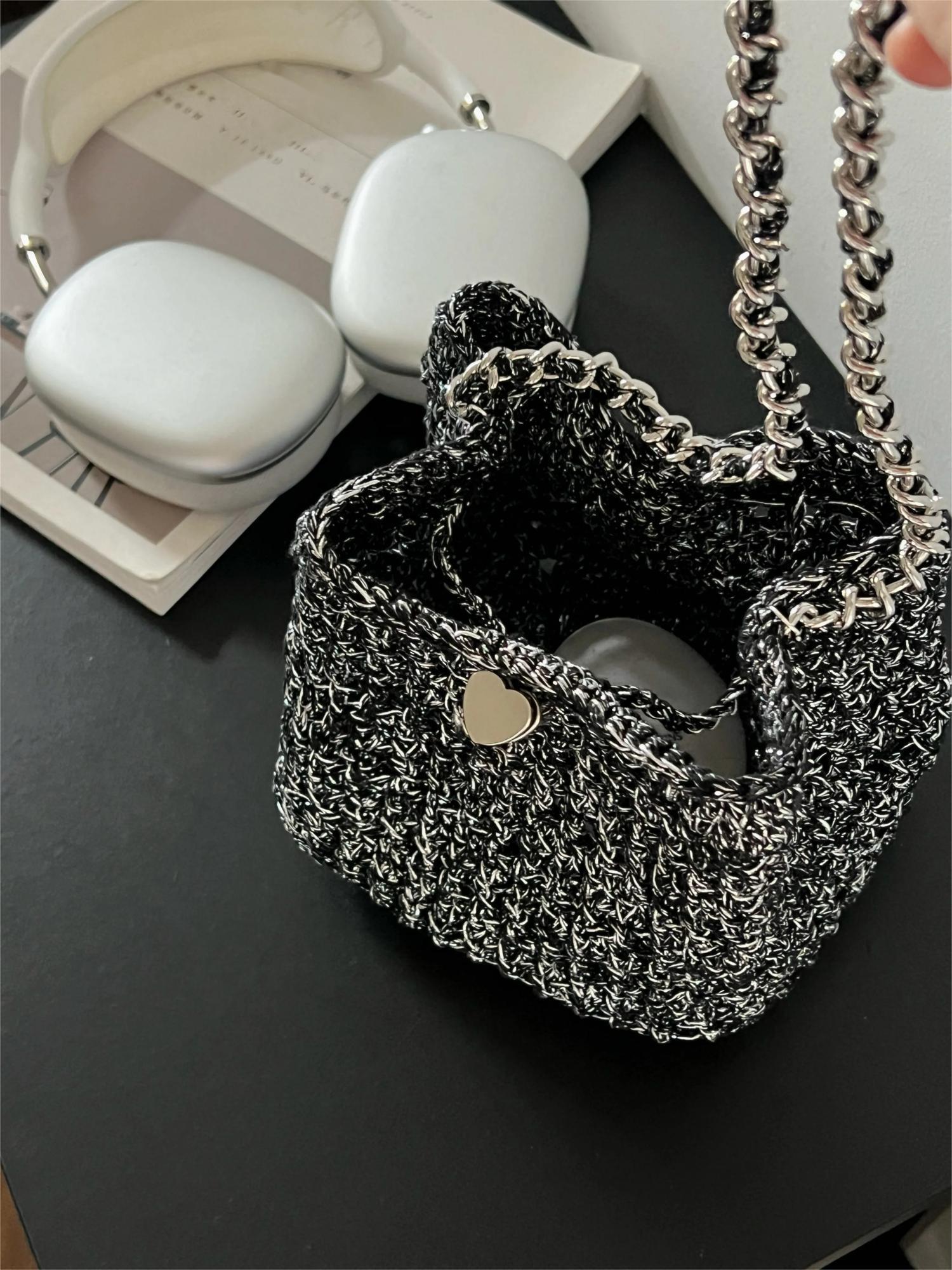  Handmade Crochet Chain Bag with Heart Button material kit