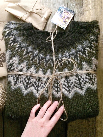 Maglia girocollo con fantasia vintage