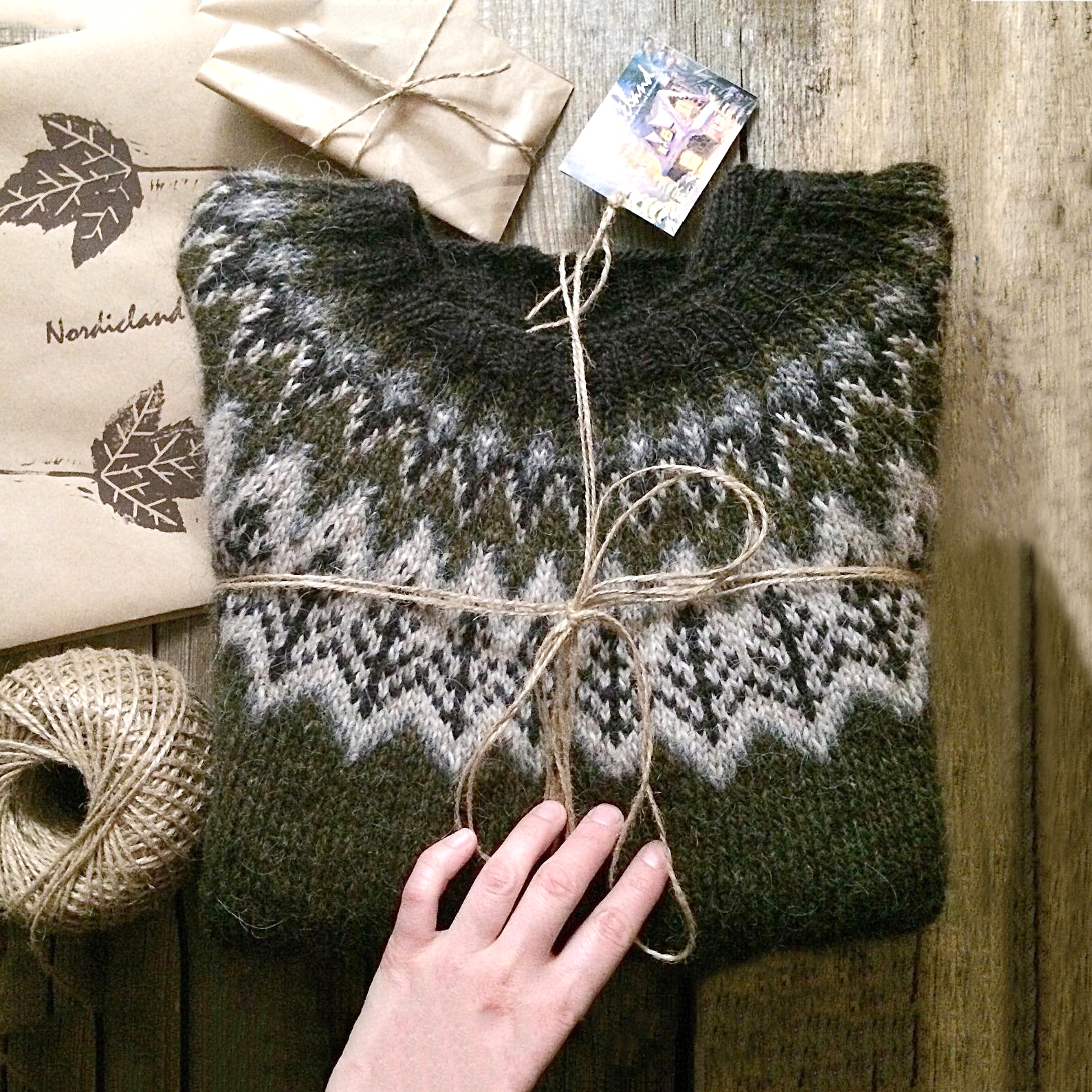 Maglia girocollo con fantasia vintage