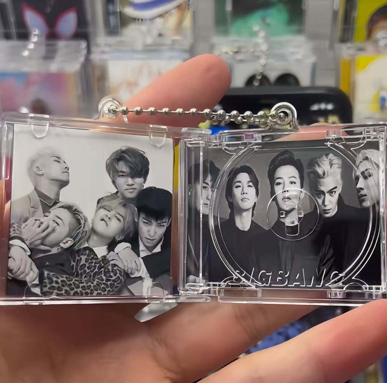 [G-DRAGON/BIGBANG] Mini Vinyl NFC Album Keychain CD Music Keychain Pendant