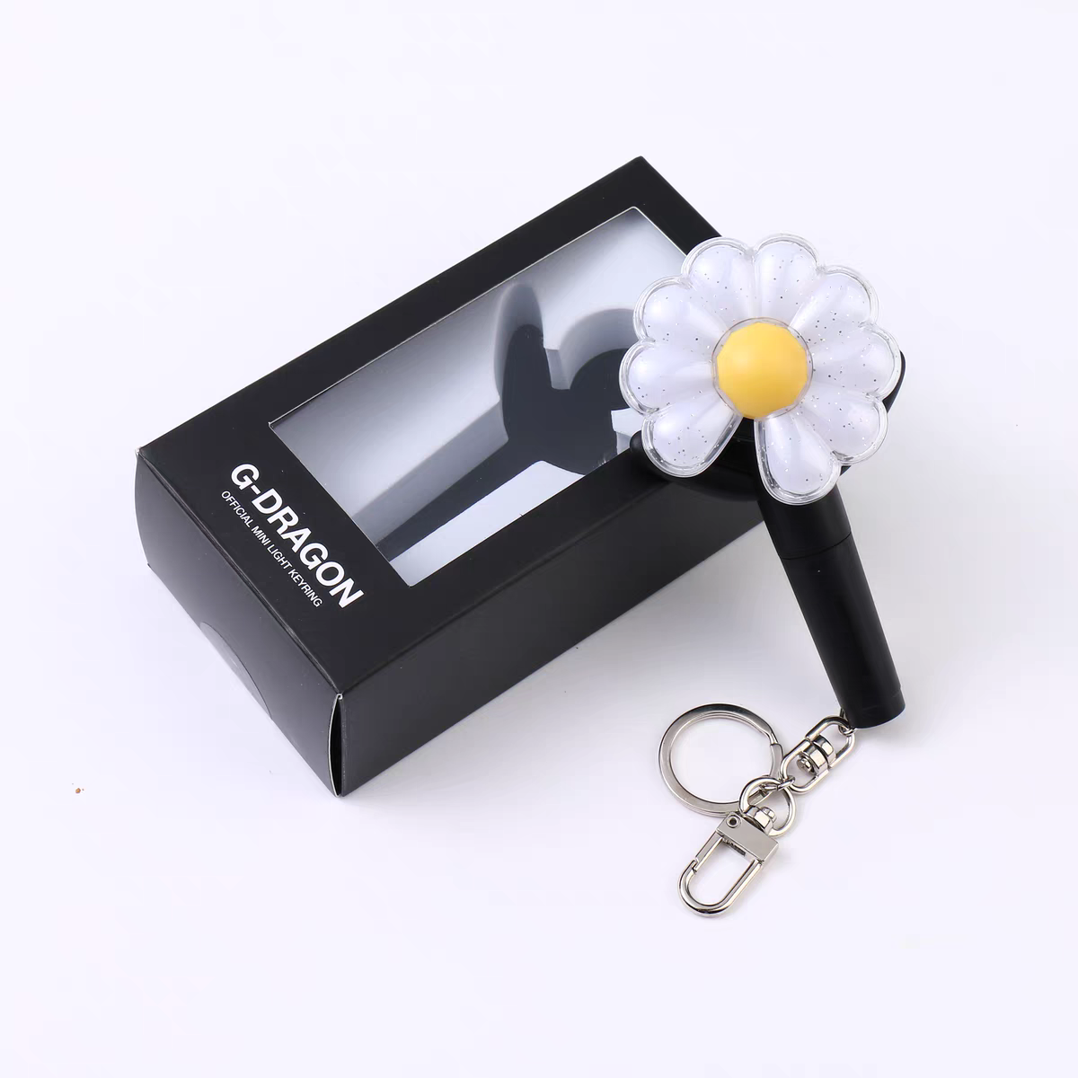 G-Dragon Ubermensch Concert Lightstick Keychain LED Glowing Daisy Charm with Glow-in-the-Dark Fan Lightstick