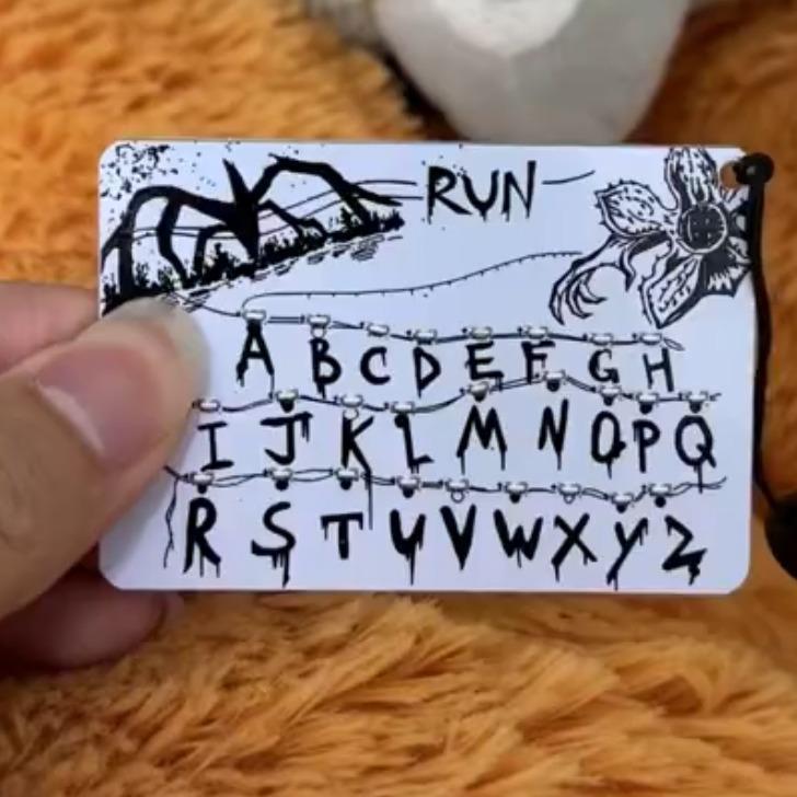 [Stranger Things] Handmade DIY Light-Up Alphabet Card Keychain
