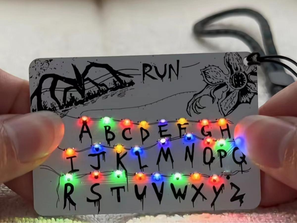 [Stranger Things] Handmade DIY Light-Up Alphabet Card Keychain