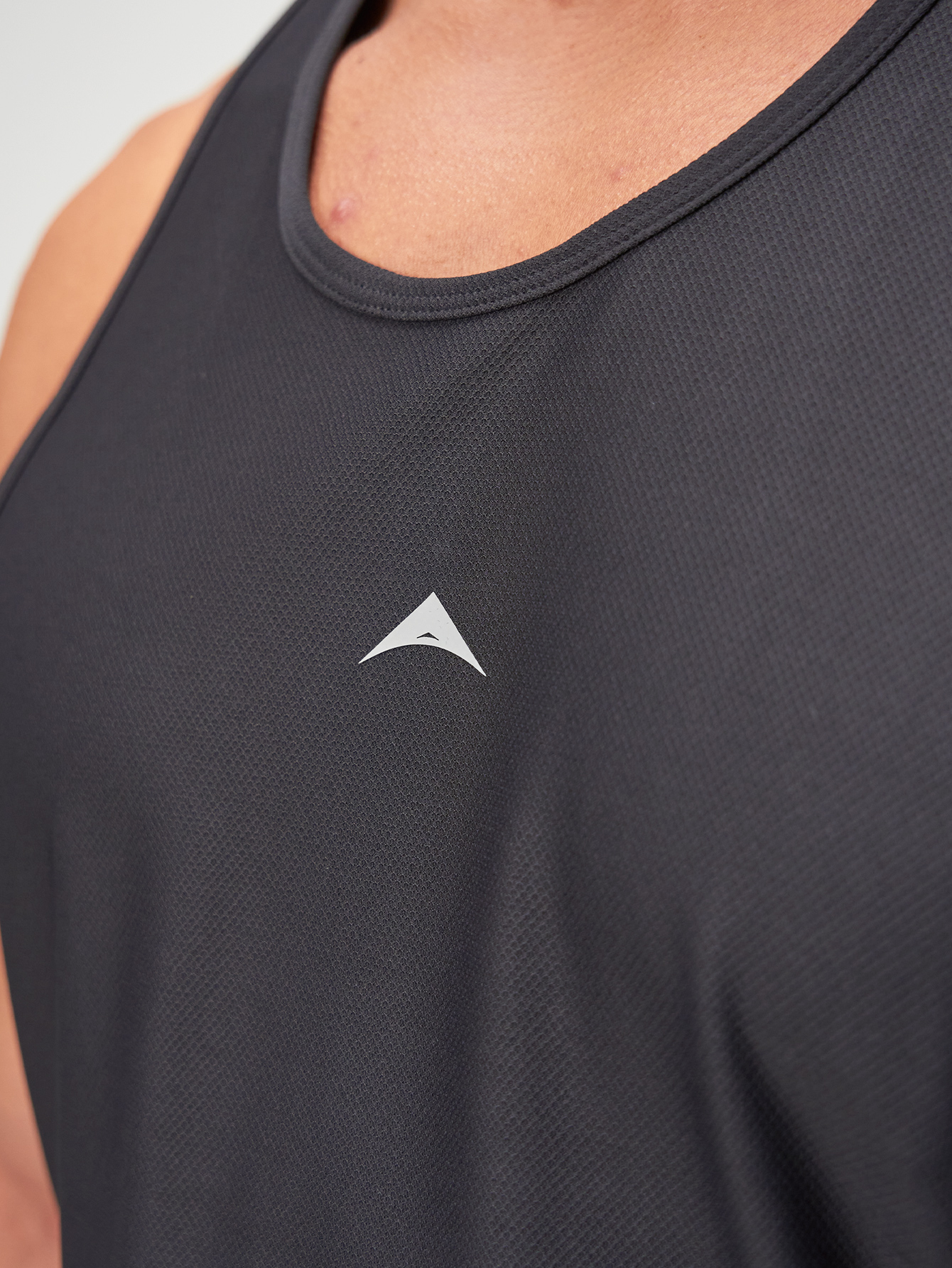 ARC Activewear Tanktop Cutoff Tee Stringer Sports Tank Running Gym Workout Summer