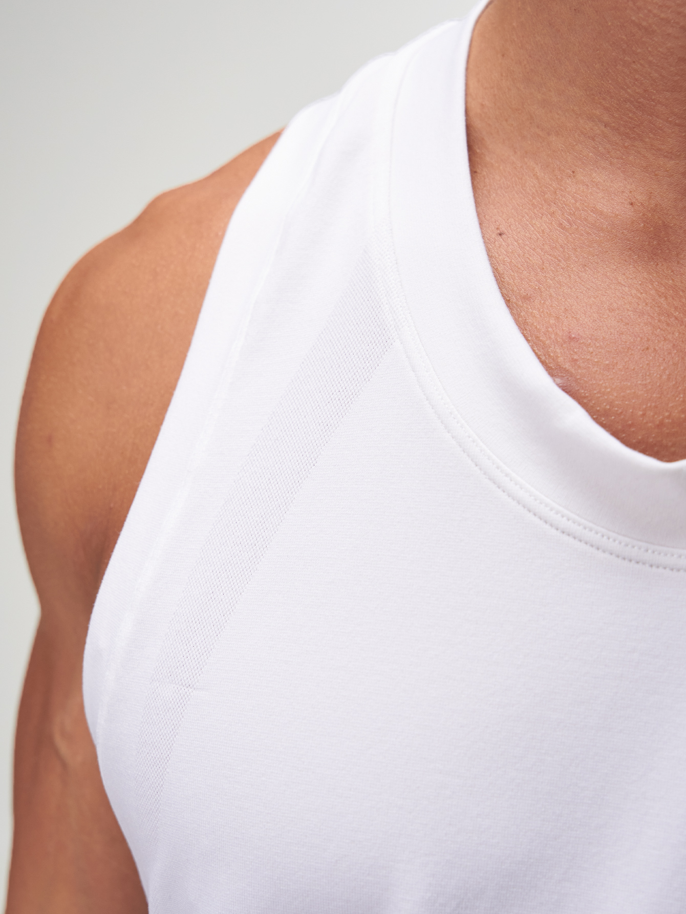 ARC Activewear Seamless White Tank Top Stringer Sports Tank Running Gym Workout Summer