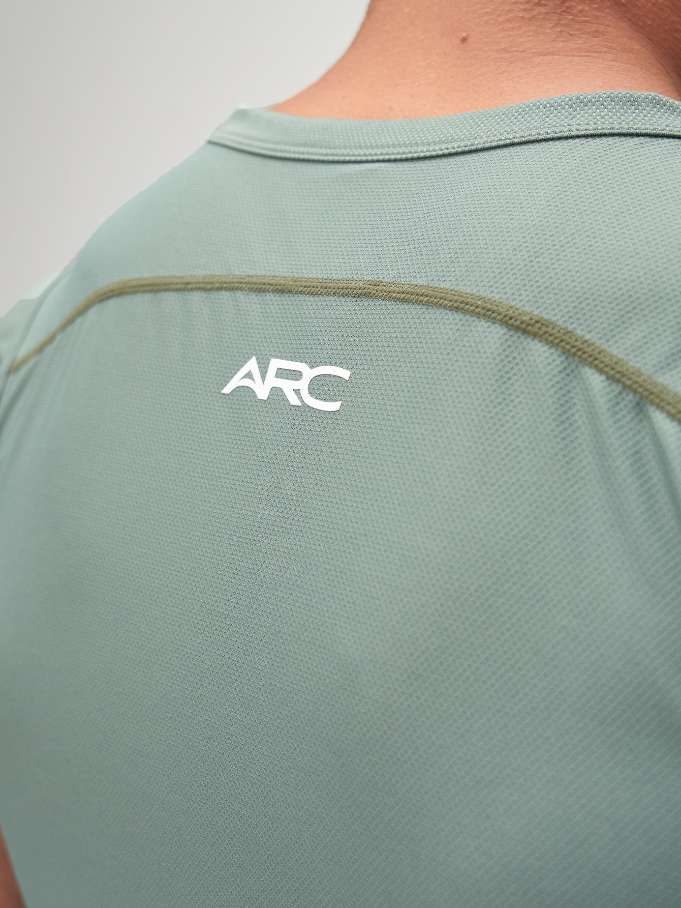 ARC Activewear Performance Cuttoff Tank Cap Sleeve Top T Shirt Gym Workout Muscle Tank