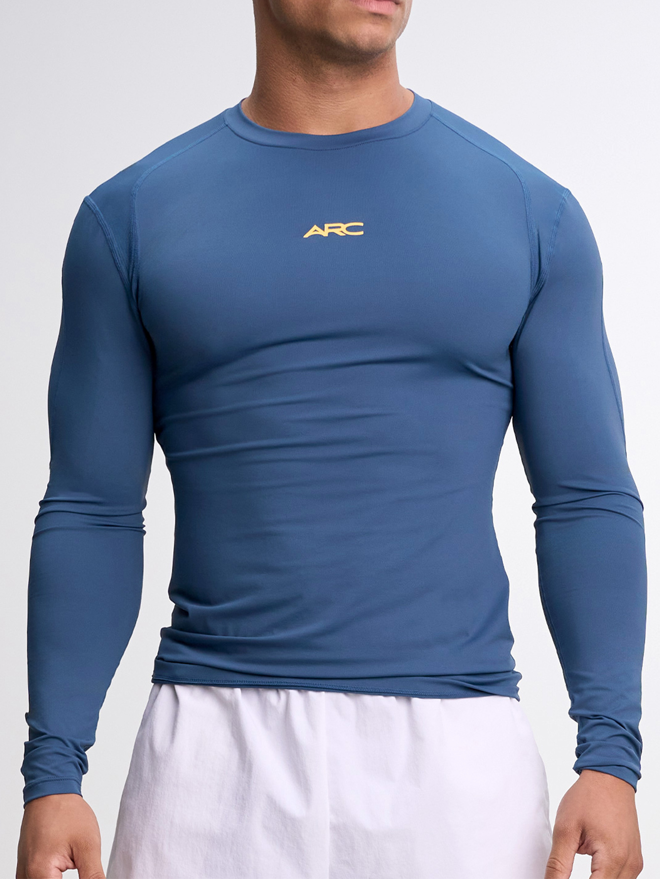 Men's Compression Tight Fitting Performnace Gym Stretchy Weightlifting Running Long Sleeve