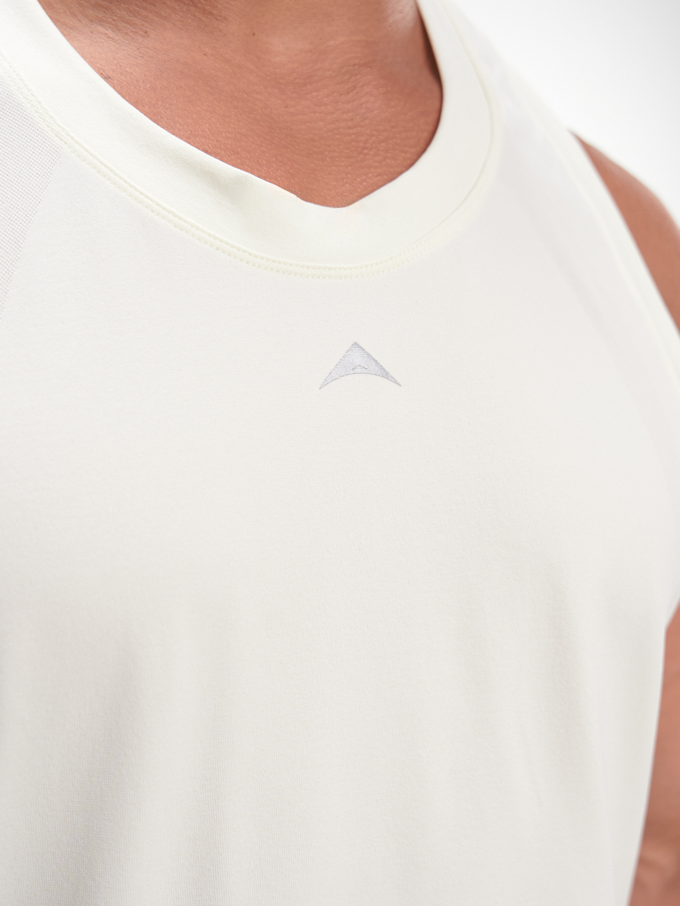 ARC Seamless Active Athletic Reflective Sports Tank Top