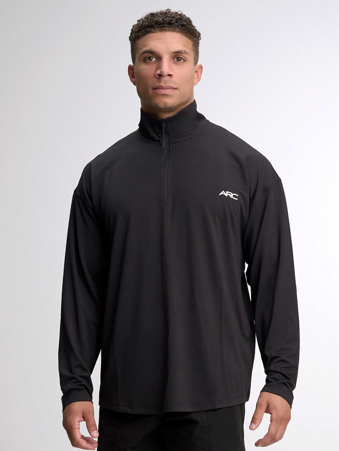 Men's Colorblock Numeric & Letter Print Turtleneck Long Sleeve T-Shirt