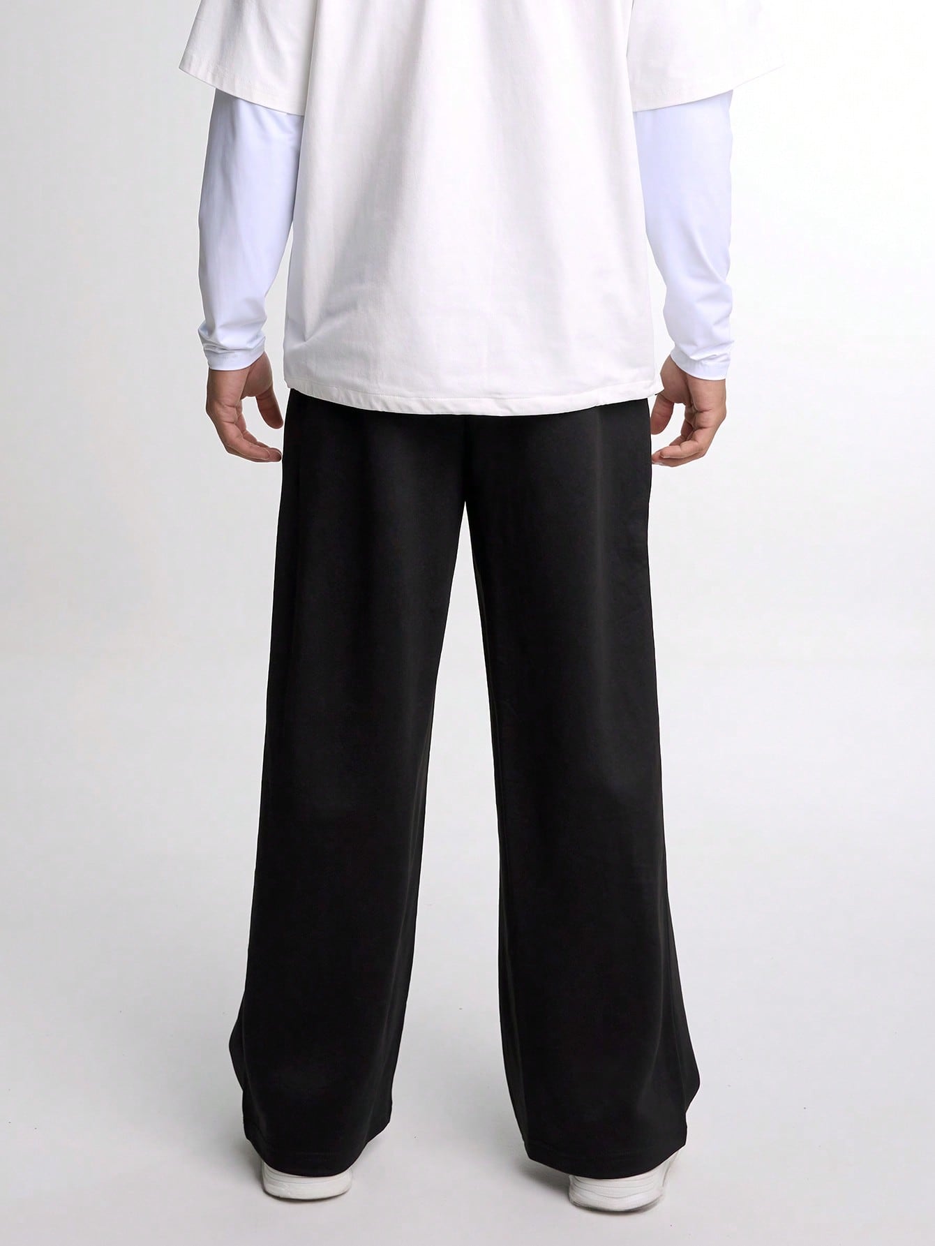 Still Form Wide Leg Sweatpant