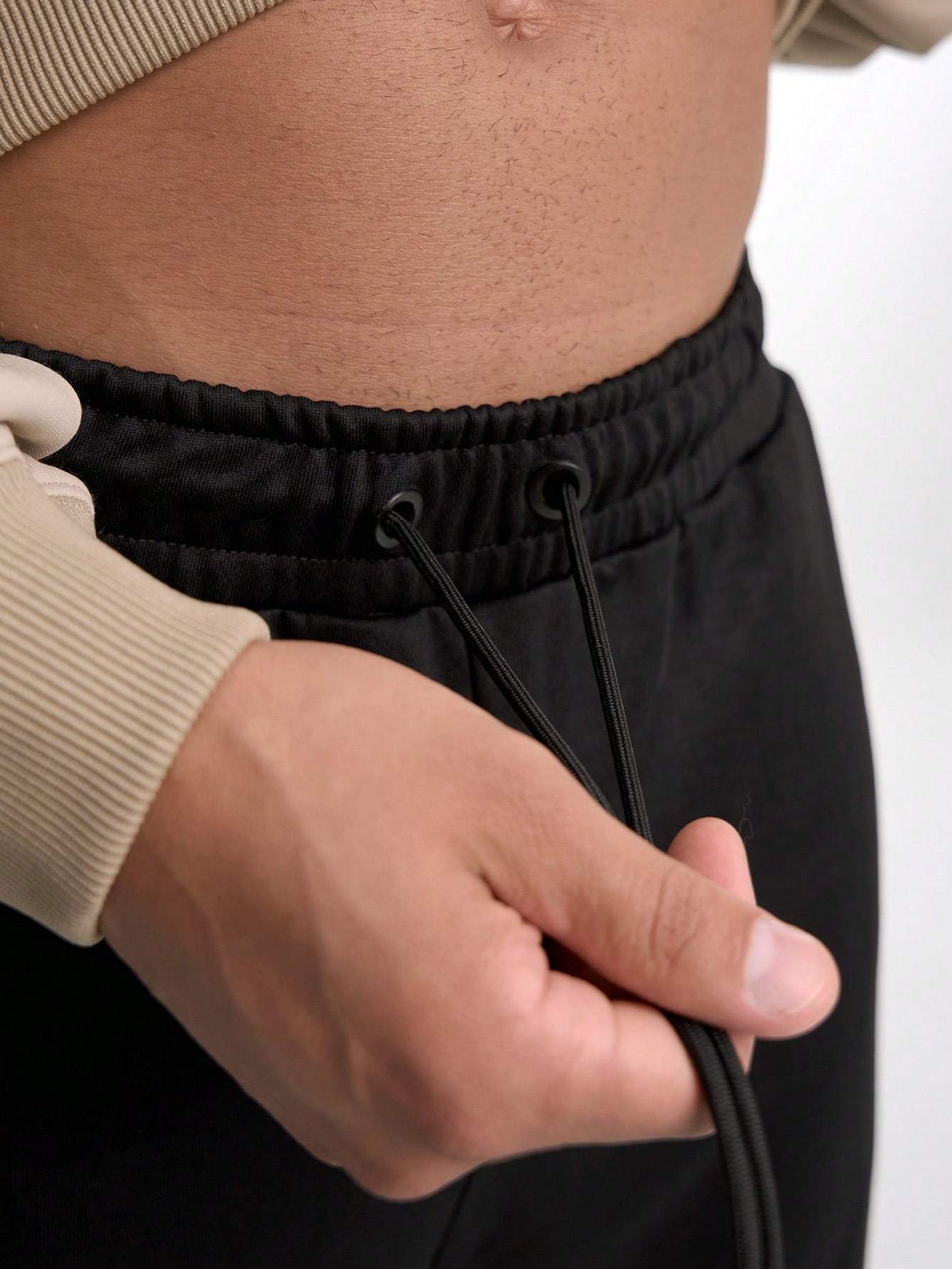 Crest Straight Leg Sweatpant