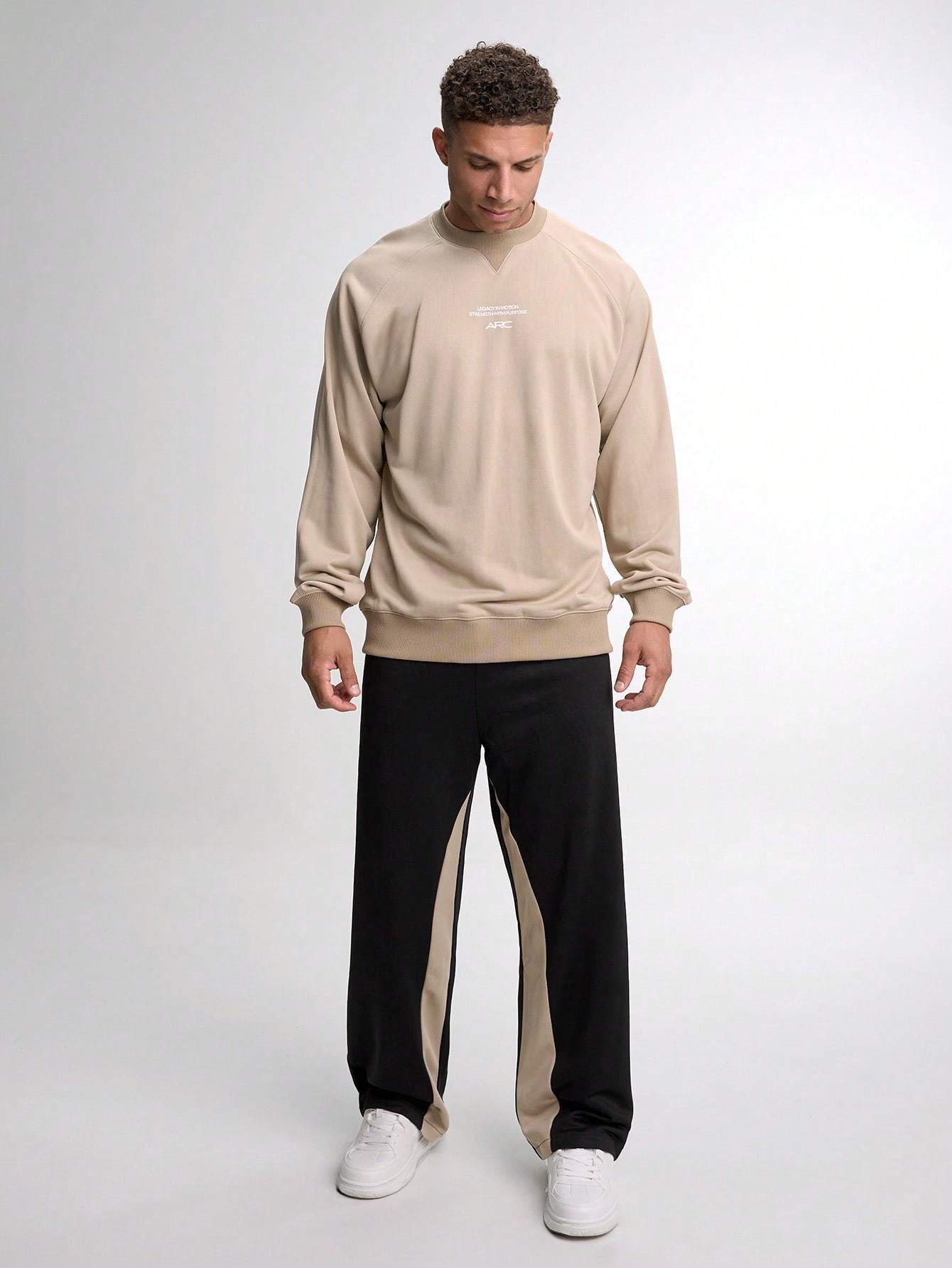 Crest Straight Leg Sweatpant