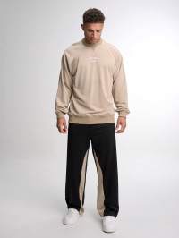 Crest Straight Leg Sweatpant