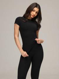 SoftForm™ Motion Short Sleeve Top