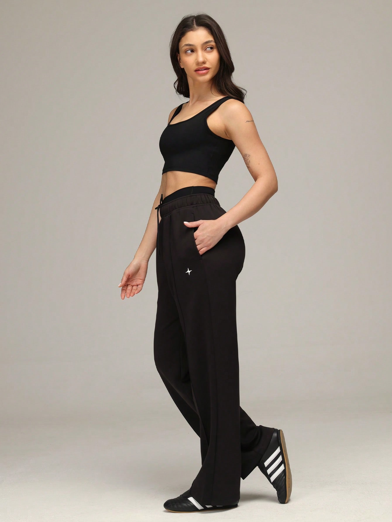 Sigmas Women's Doubel Faced Pintuck Straight Leg Sweatpant