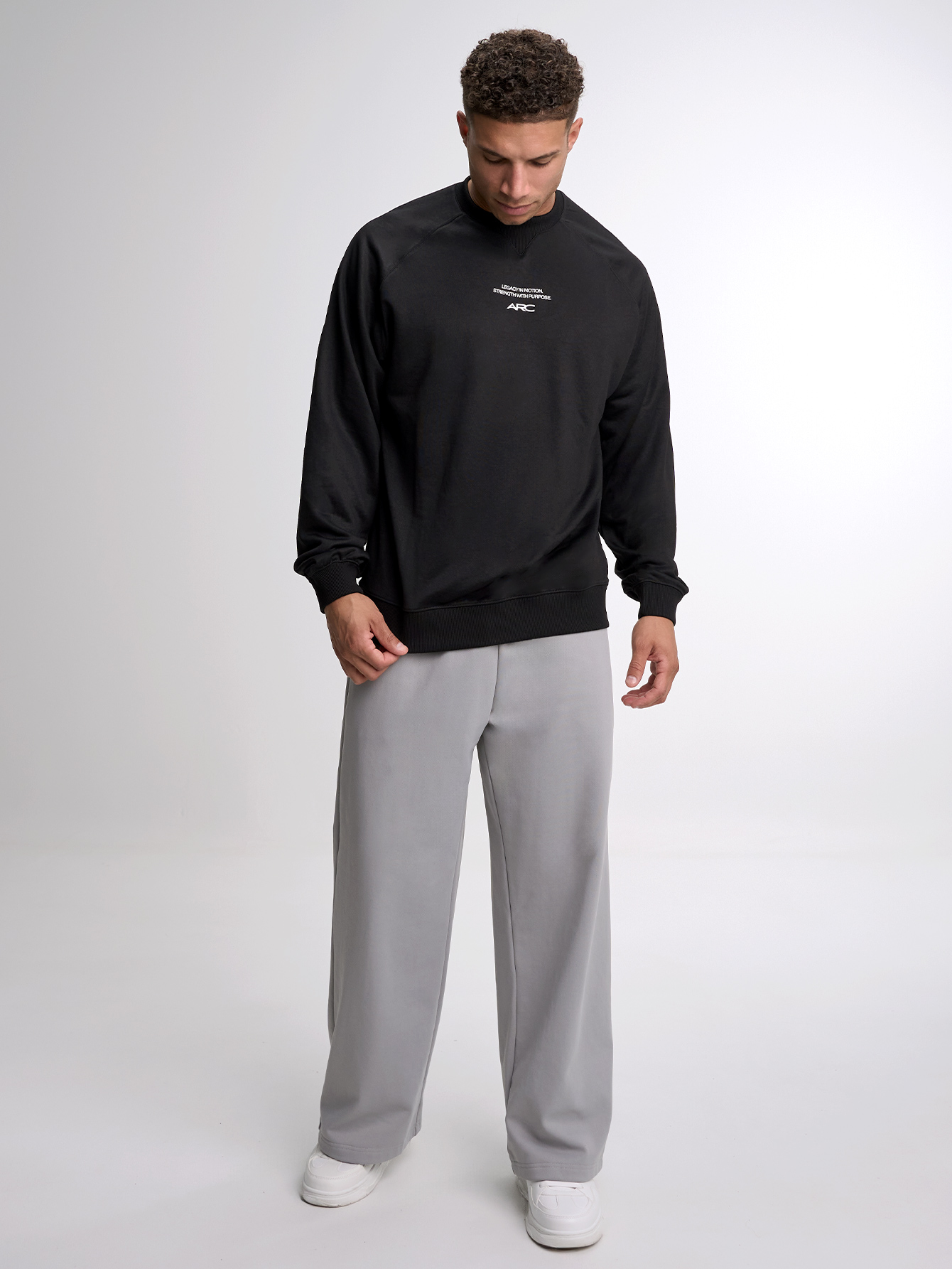 Crest Sweatshirt - Black