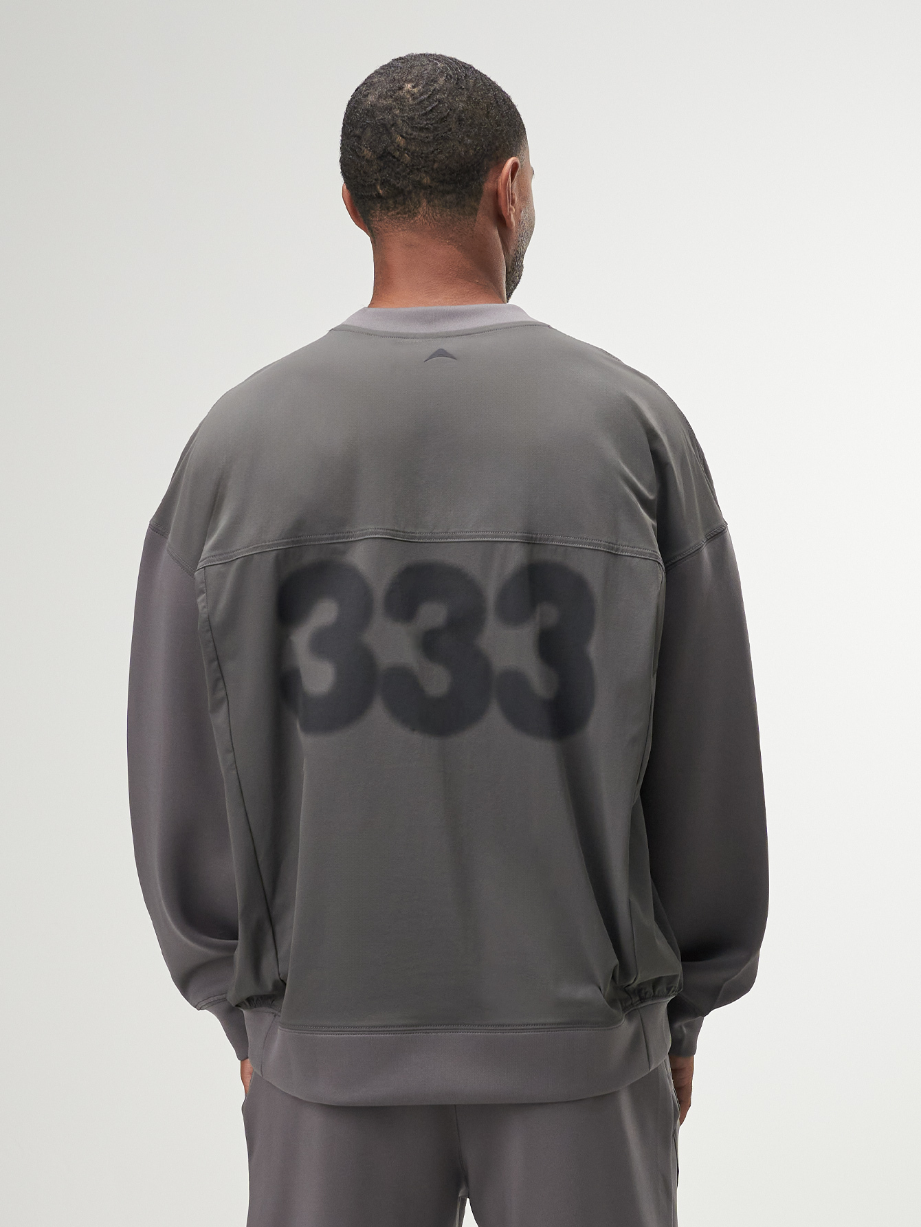 Men's Casual Versatile Simple Gray Crew Neck Sweatshirt