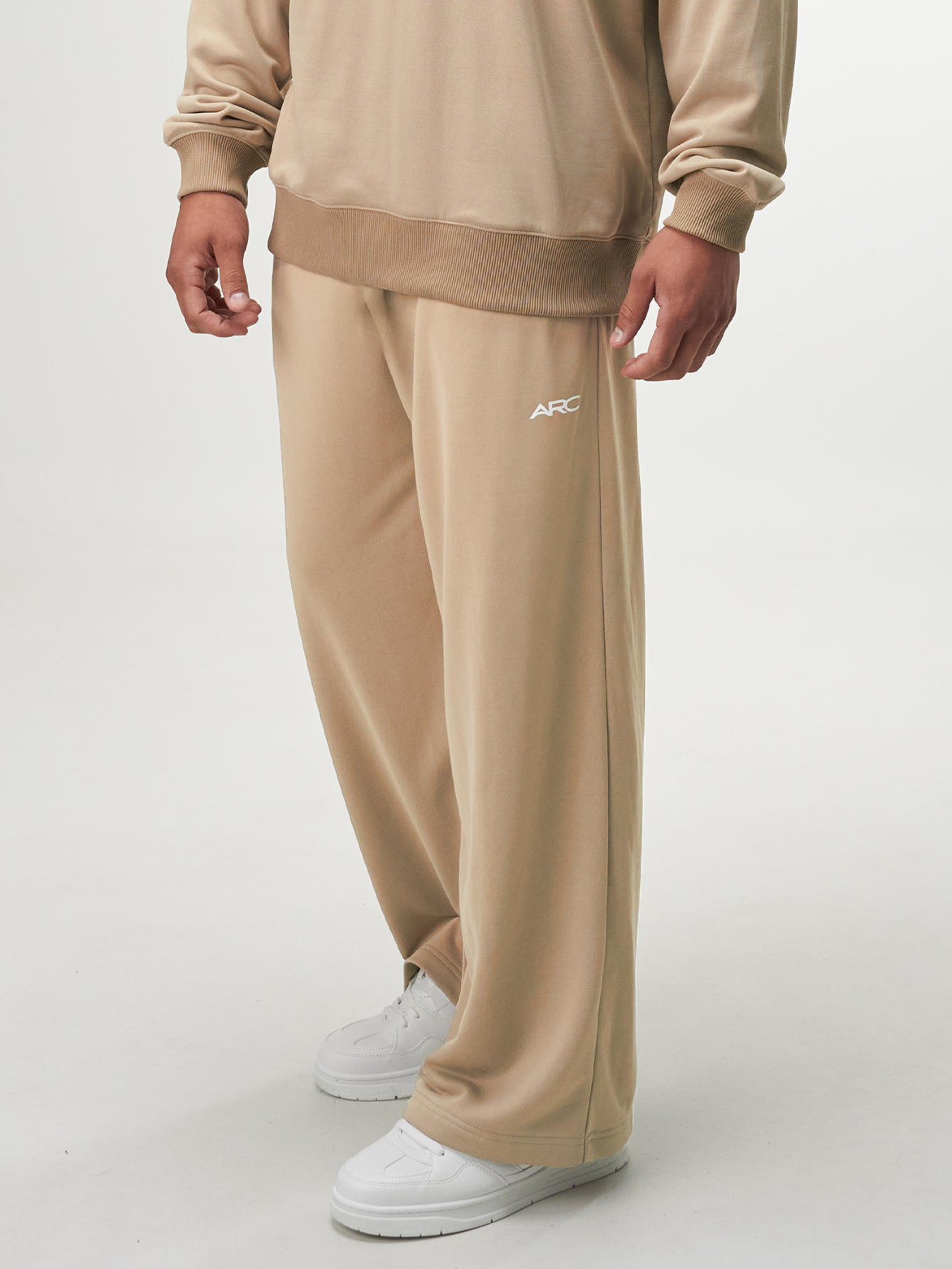 Still Form Wide Leg Sweatpant