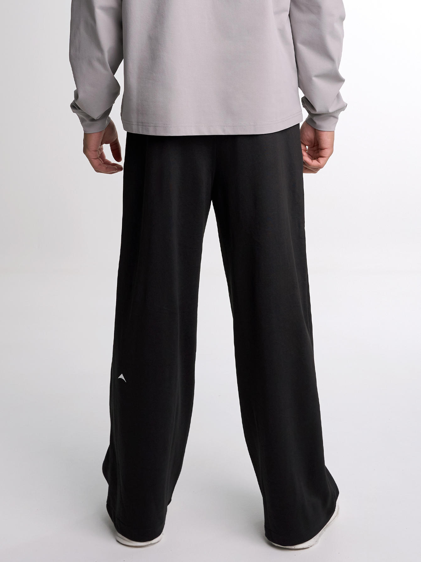 Aero Baggy Sweatpant - Black