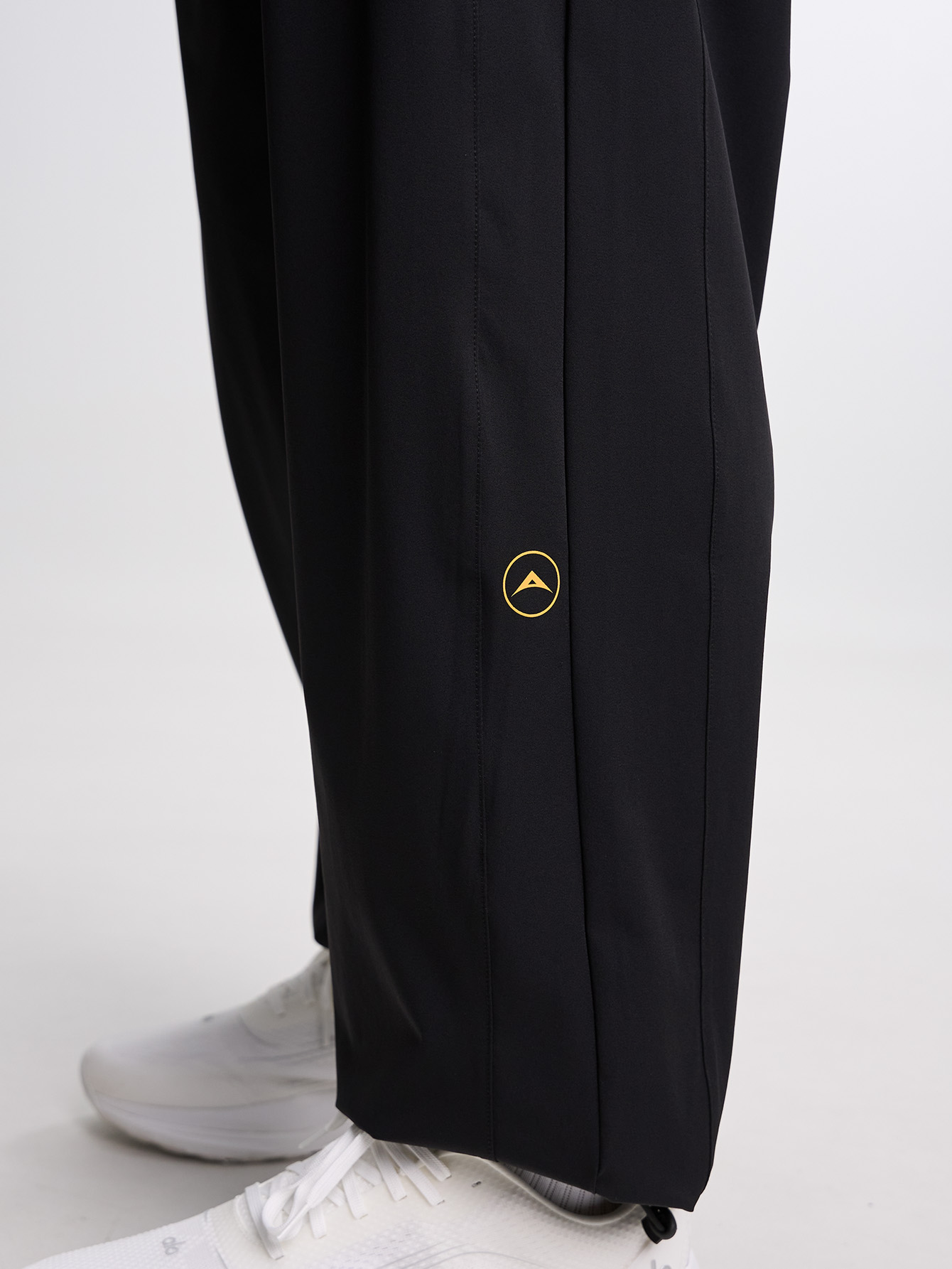 Men's Black Drawstring Waist Loose Fit Jogger Pants