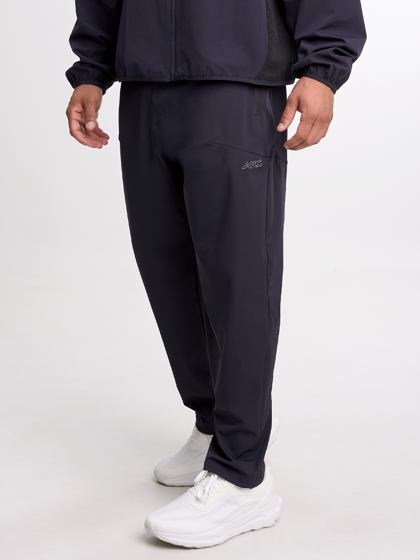 Men's Elastic Waist Zipper Pocket Casual Tapered Sports Pants