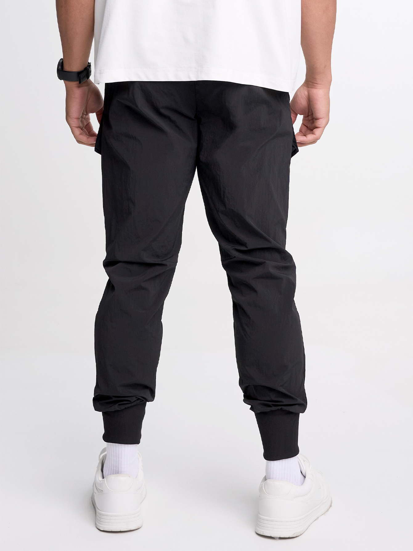 Men's Elastic Waist Zipper Pocket Casual Tapered Sports Pants