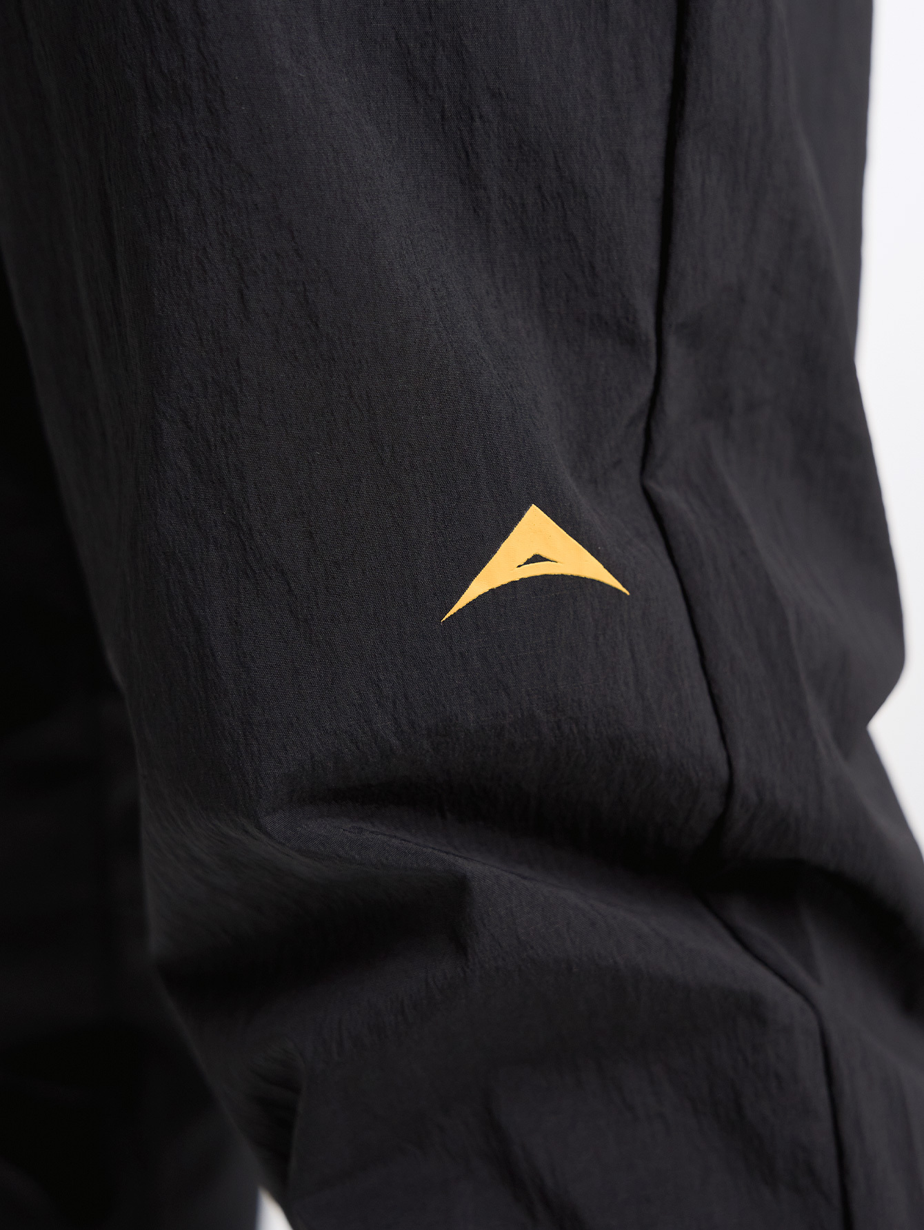 Men's Elastic Waist Zipper Pocket Casual Tapered Sports Pants