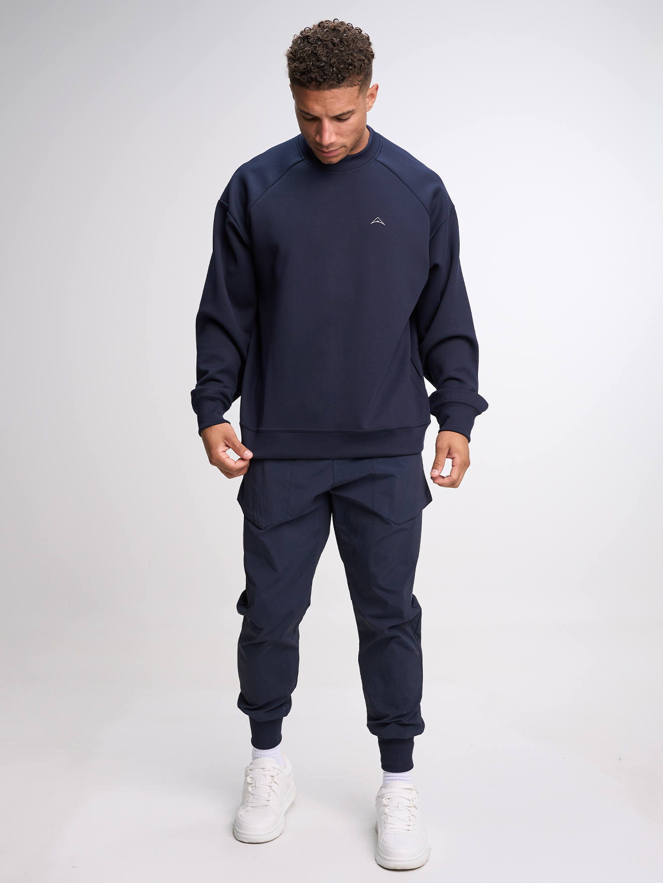 Men's Elastic Waist Zipper Pocket Casual Tapered Sports Pants