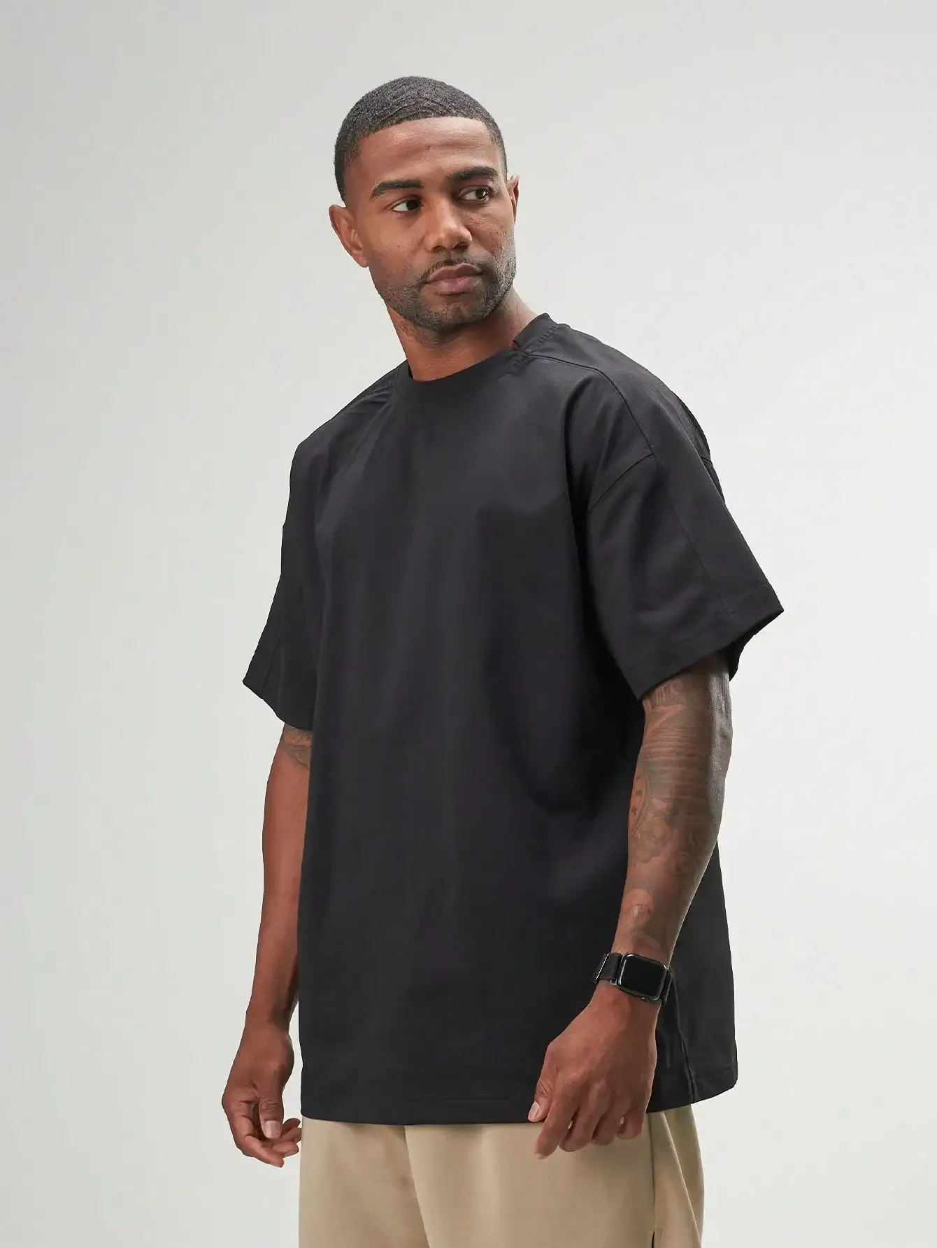 Fortitude Oversized T-shirt in breathable fabric, perfect for gym workouts and casual wear, offering comfort and style.