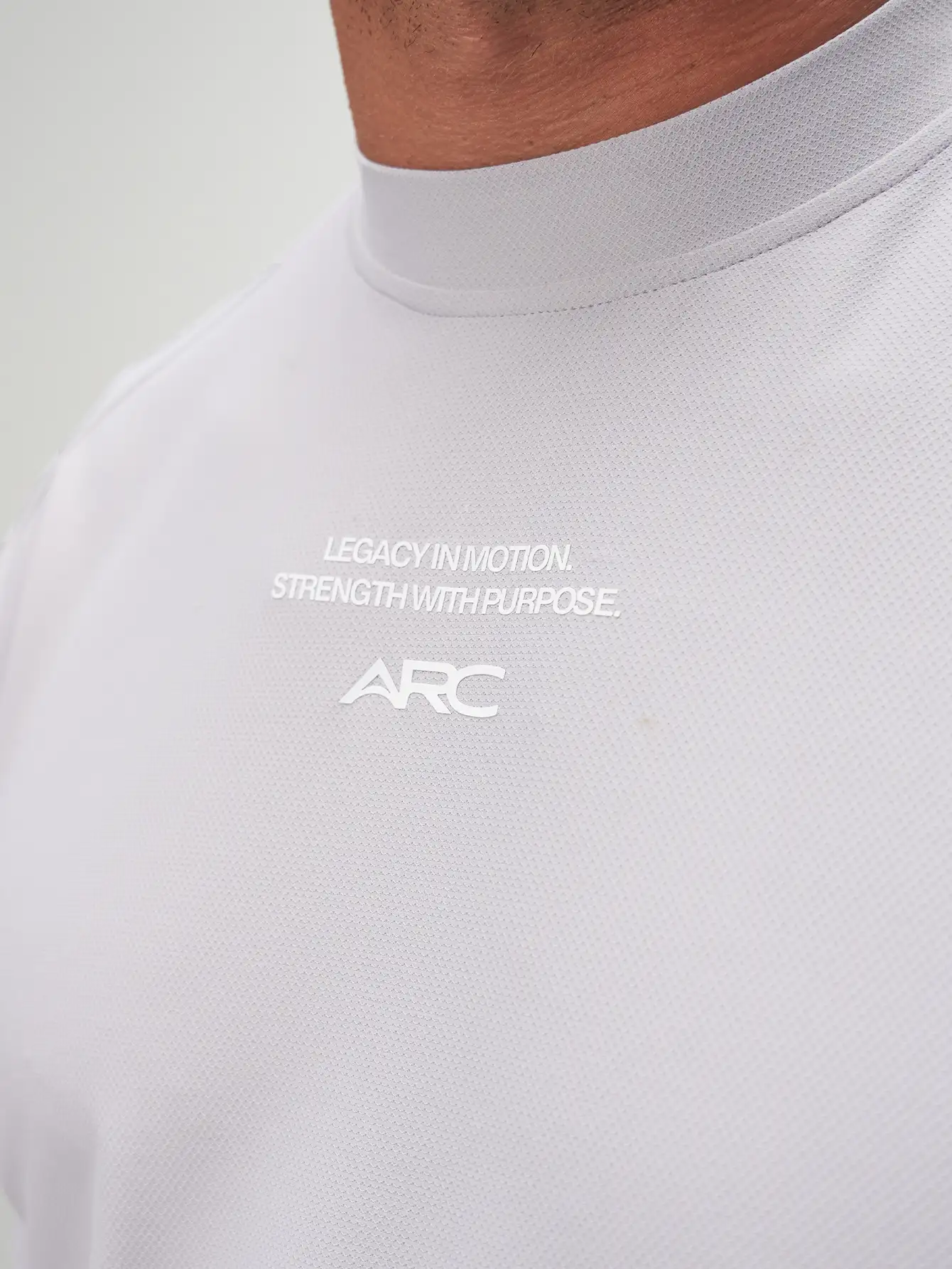 Oversized long sleeve performance T-shirt for gym workouts, breathable fabric, ideal for activewear enthusiasts.