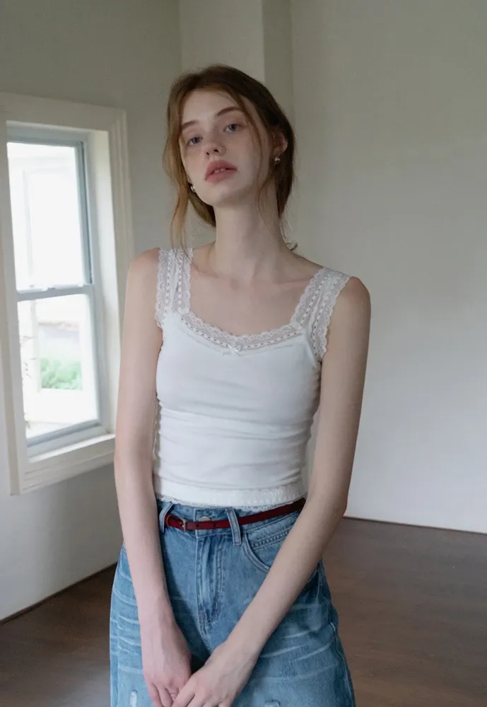 Women’s Lace Trim Crop Cami
