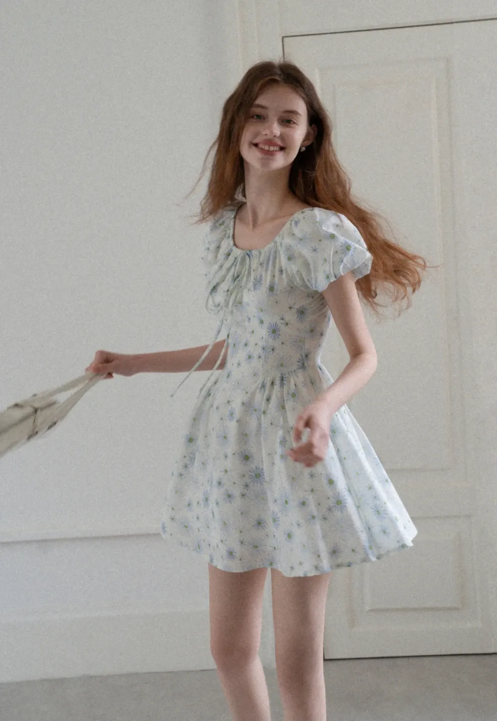 Square Neck Puff Sleeve Daisy Print Dress