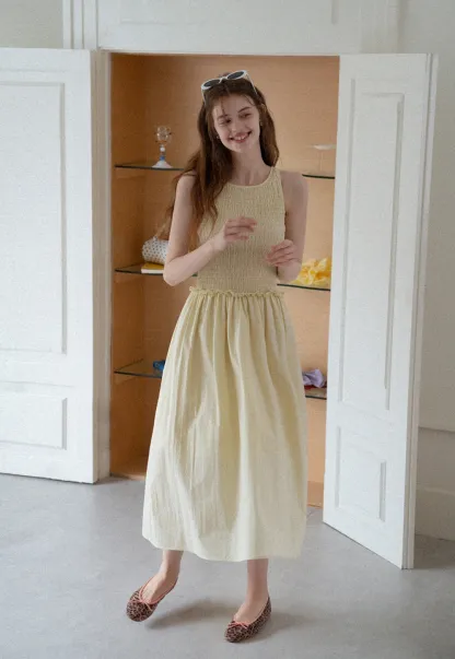 Women's Sleeveless Smocked Midi Dress