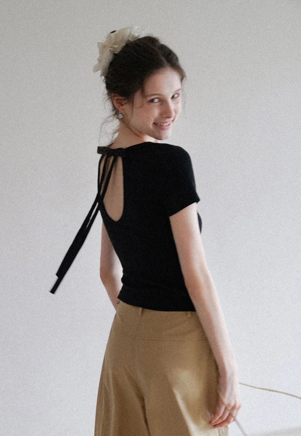 Women’s Backless Tie Short Sleeve Top