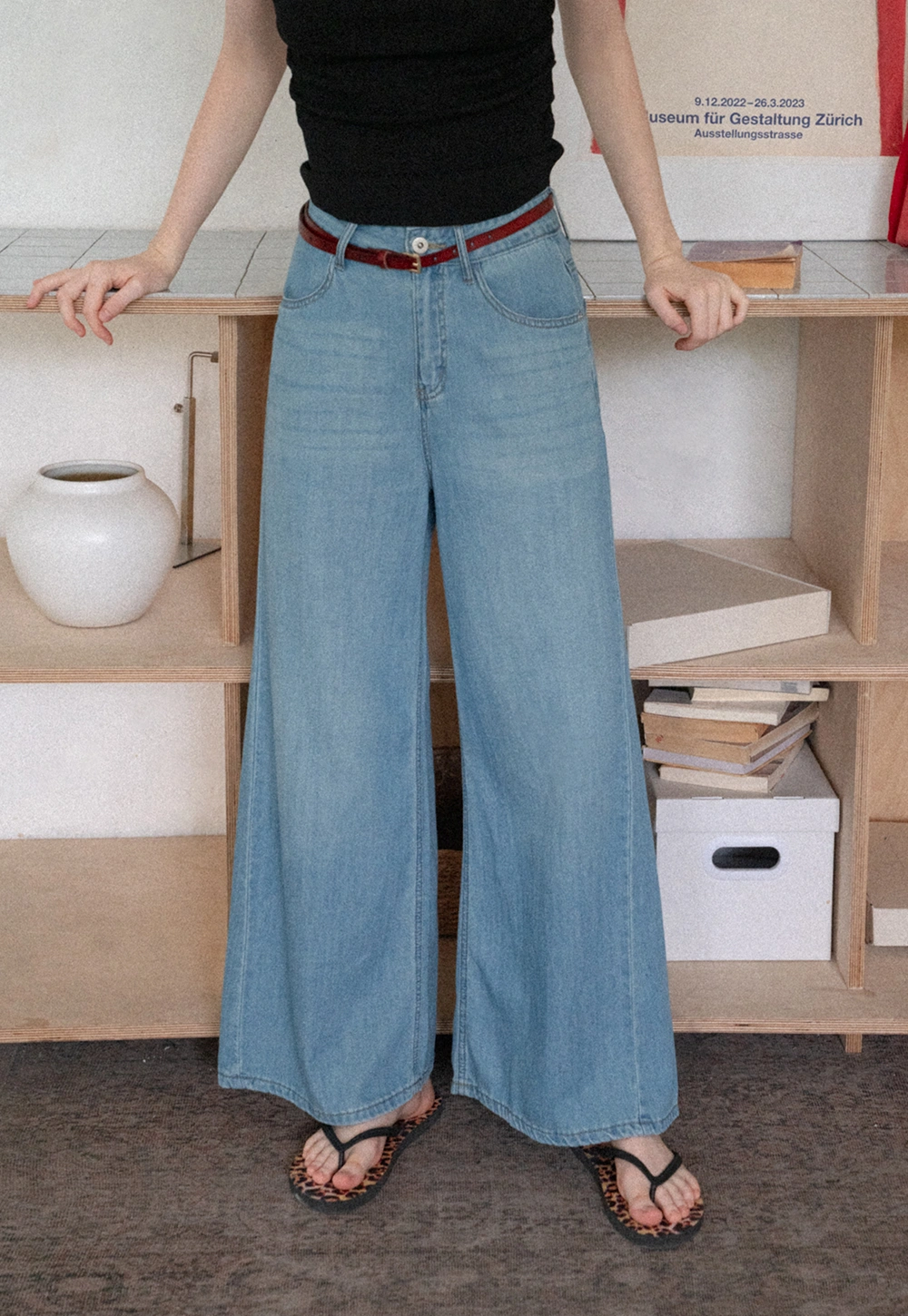 omen’s High Waist Wide Leg Jeans with Bow