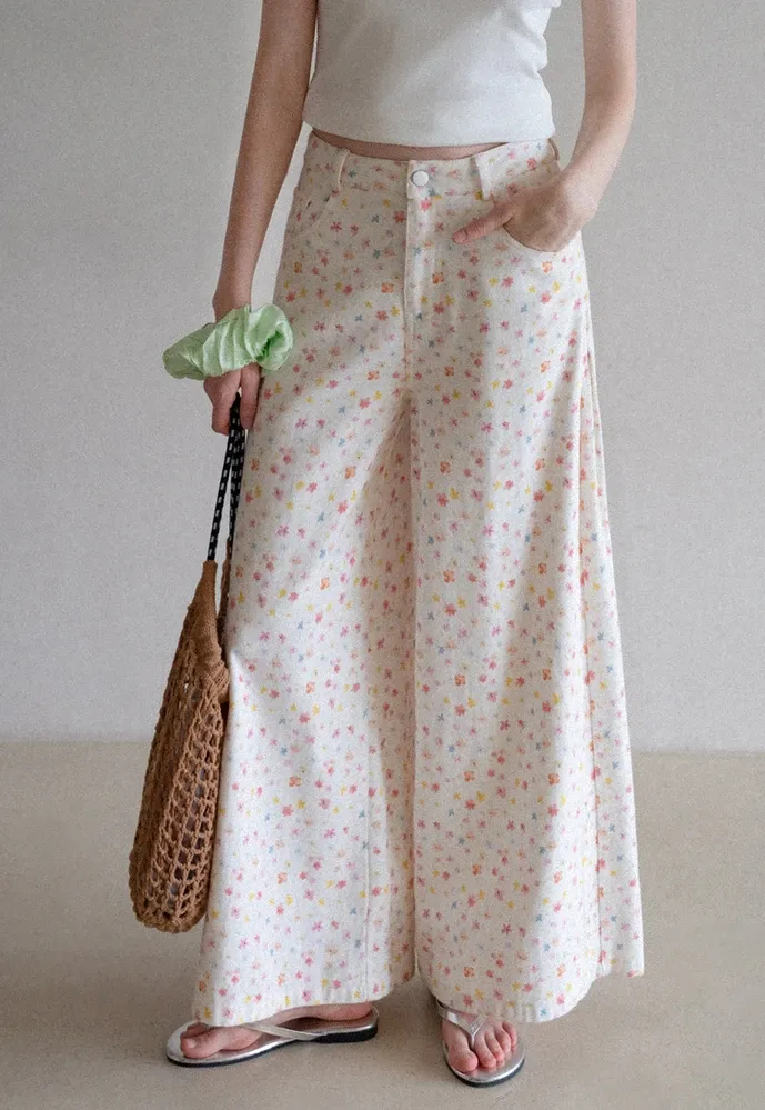 Women’s Pastel Floral Wide-Leg Pants