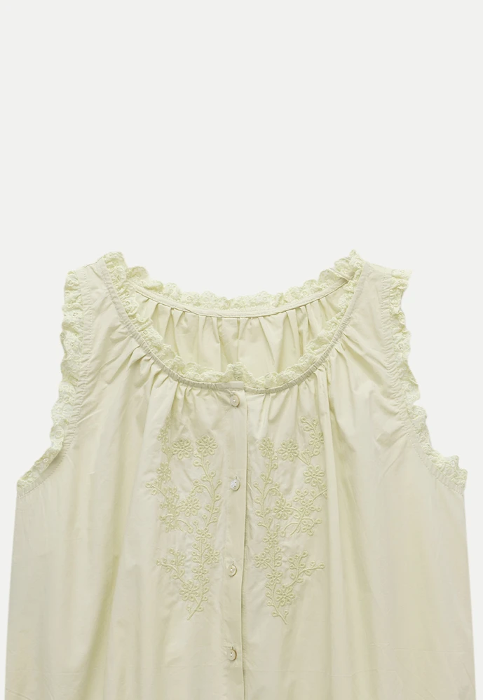Women’s Lace Trim Floral Embroidered Button Sleeveless Blouse