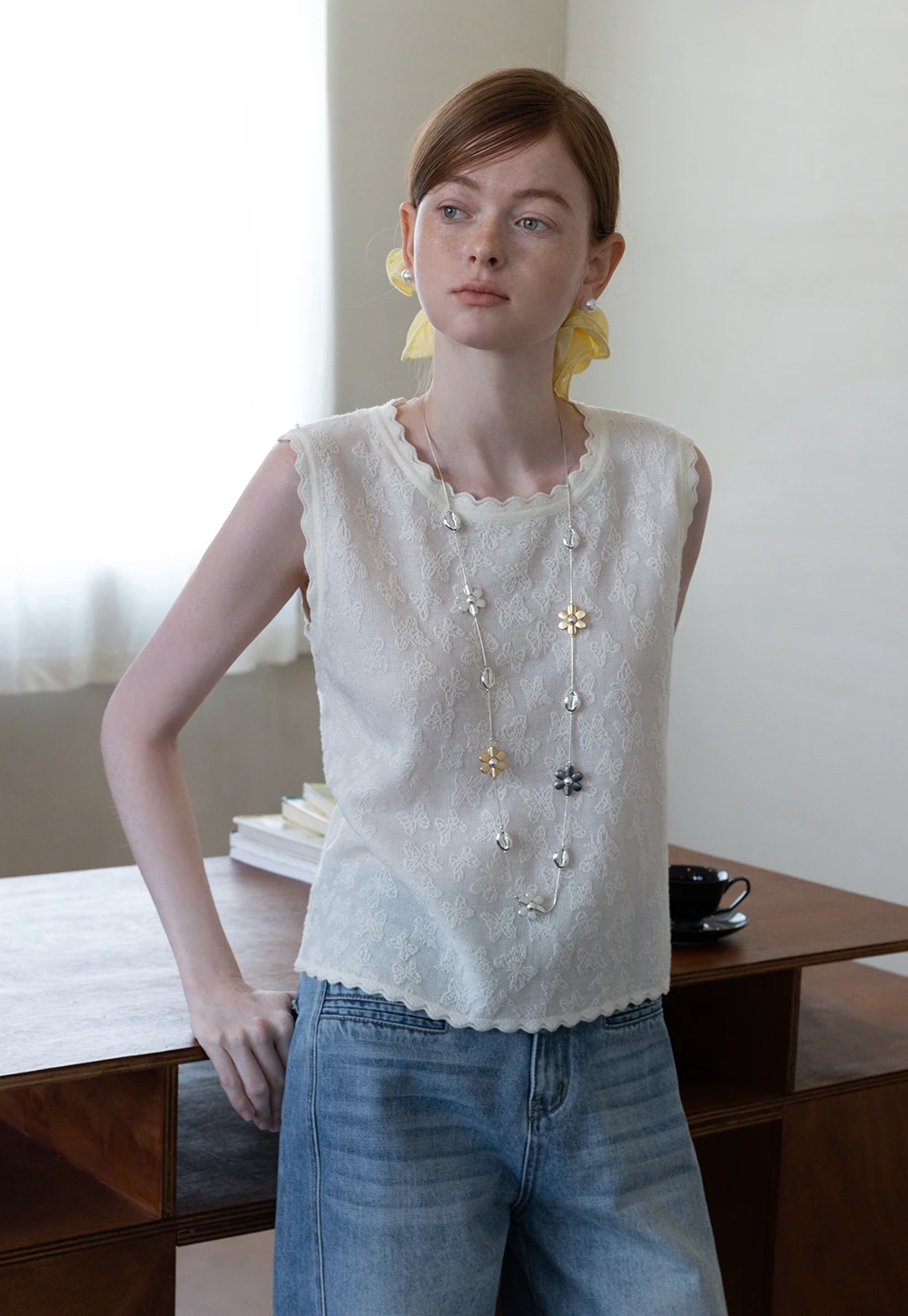 Women’s Sleeveless Lace Top with Scalloped Trim
