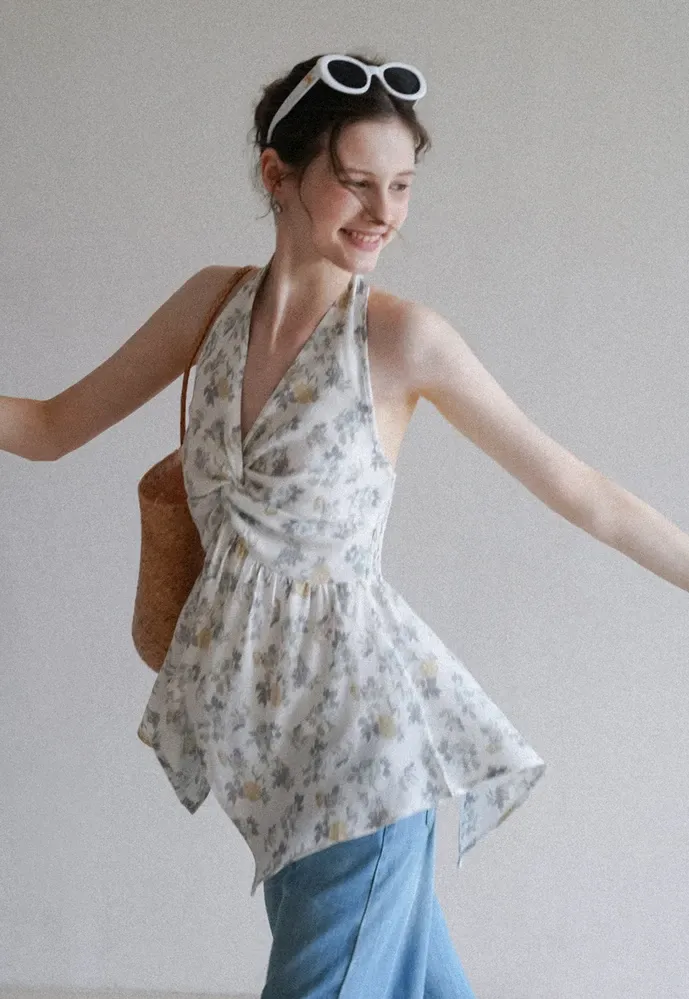 Women’s Floral Twist Halter Peplum Top