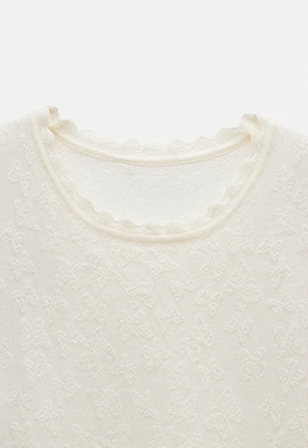 Women’s Sleeveless Lace Top with Scalloped Trim