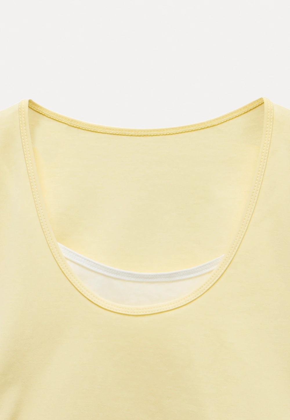 Women’s Mock Two-Piece Ruched Flutter Sleeve Top