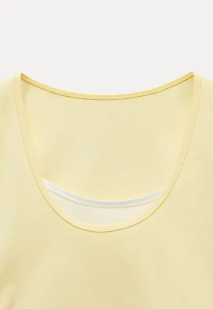 Women’s Mock Two-Piece Ruched Flutter Sleeve Top