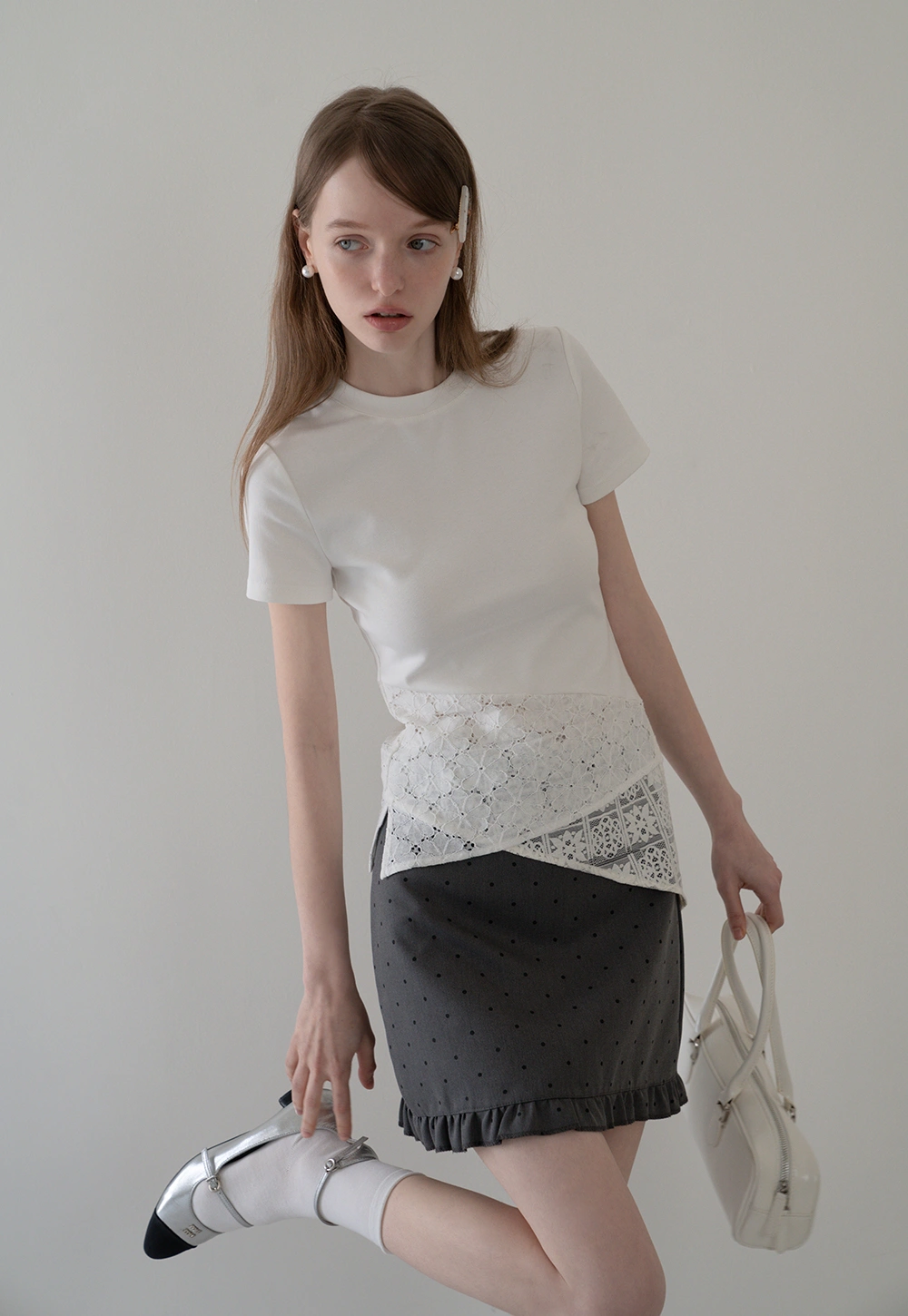 Asymmetric Hem T-Shirt with Lace Panel