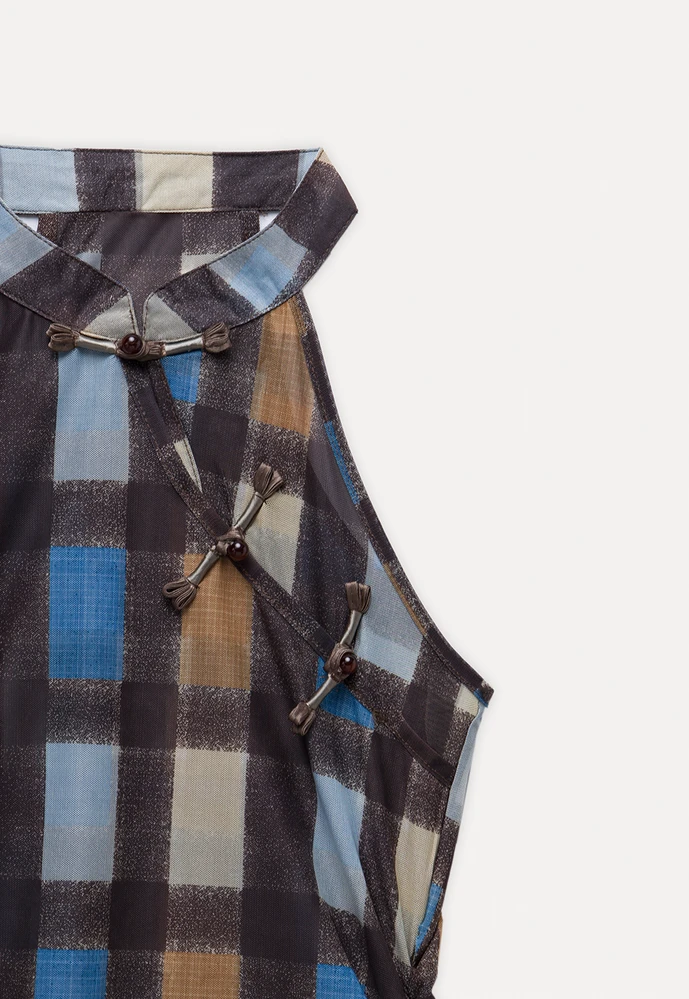 Women’s Plaid Frog-Button Handkerchief-Hem Halter Top