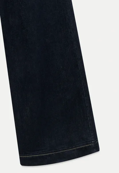Wide-Leg Belted Jeans