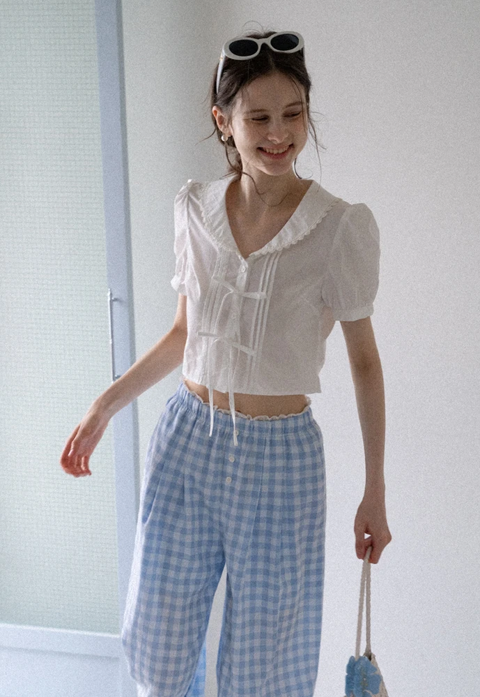 Women's Lace Collar Bow-Detail Blouse