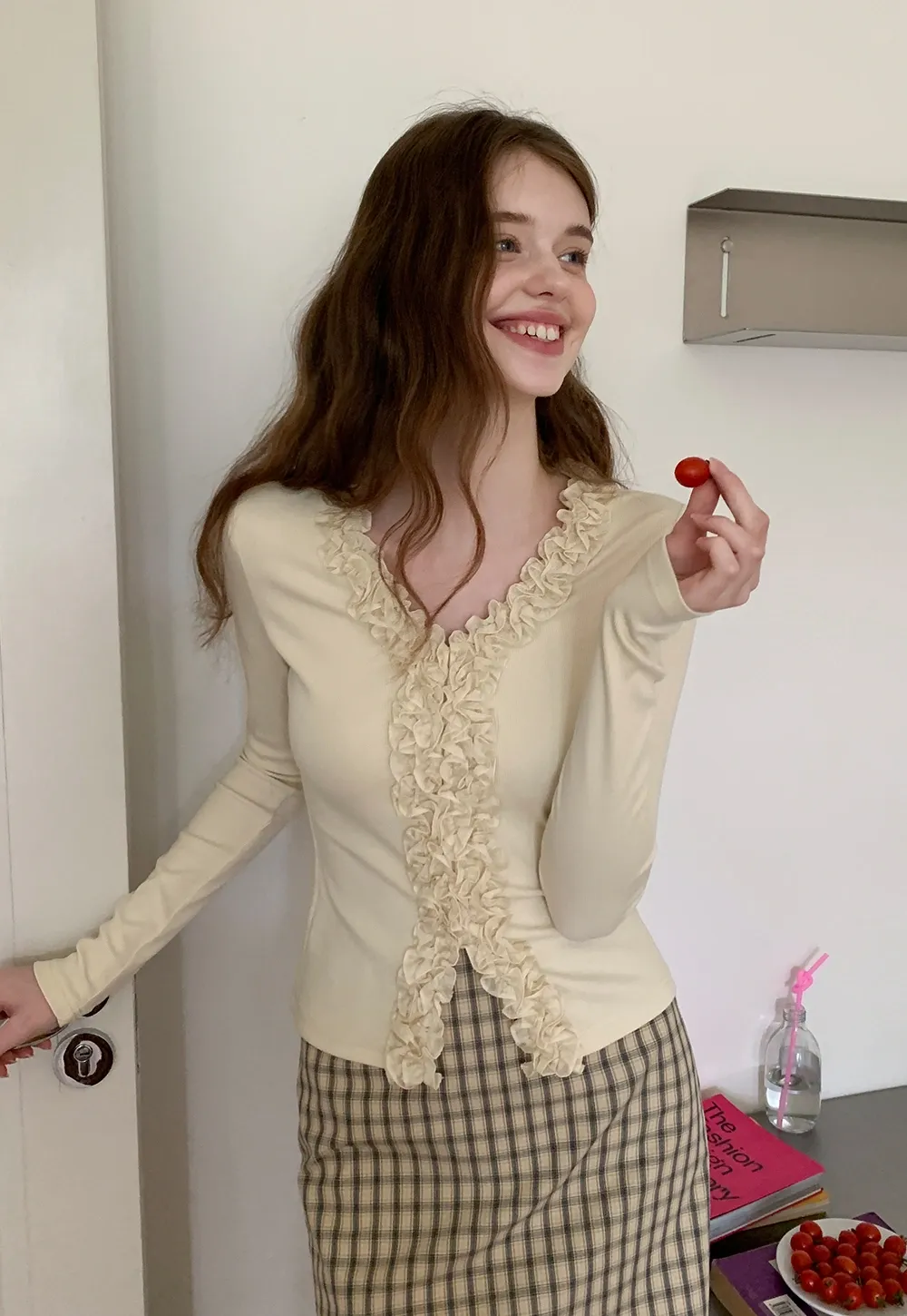 Women's Ruffle Trim V-Neck Long Sleeve Tee