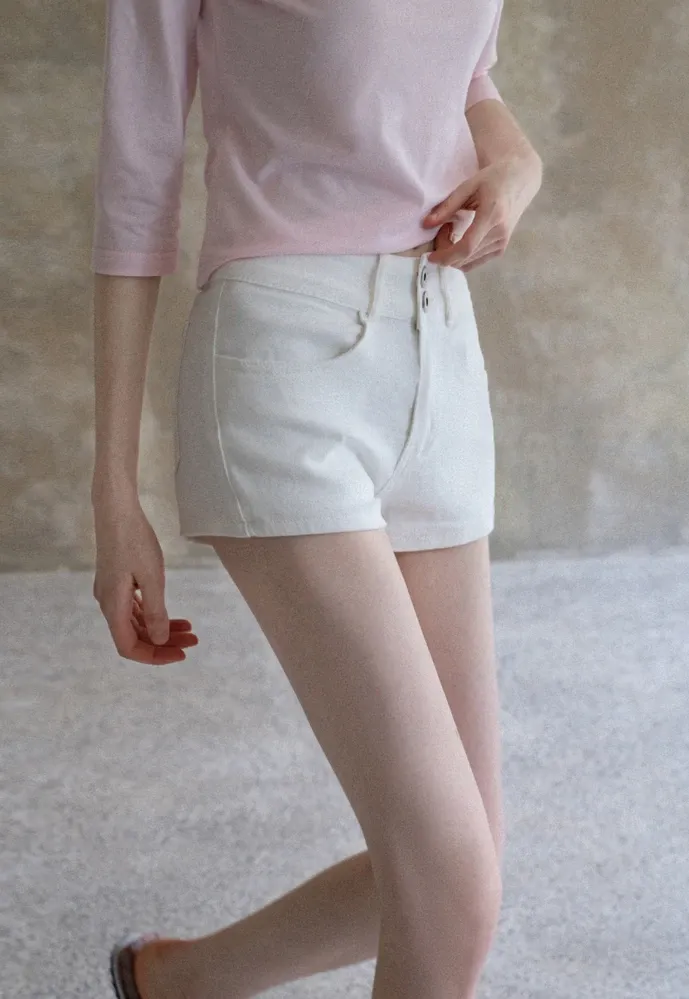 Women High Rise Stretch Denim Pocket Shorts