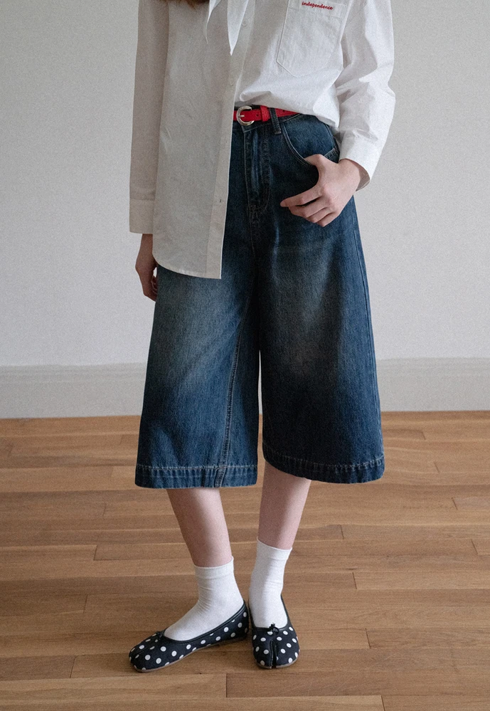 Women Belted Culotte Jeans